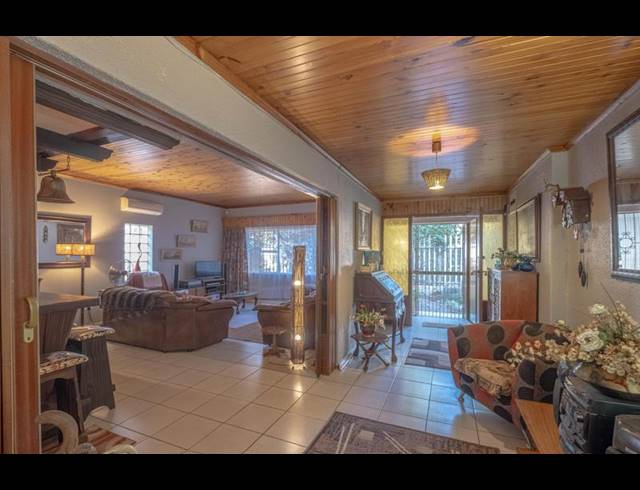 6 BEDROOM HOUSE FOR SALE IN KENSINGTON